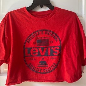 LEVI’S oversized cropped t shirt